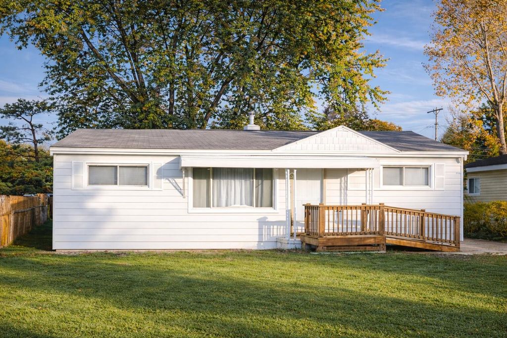 13747 Humphrey Street, Southgate, MI 48195