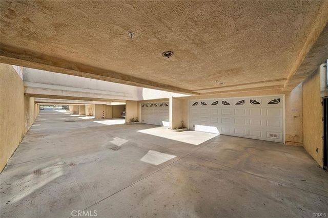 134 N Atlantic B, Alhambra, CA 91801