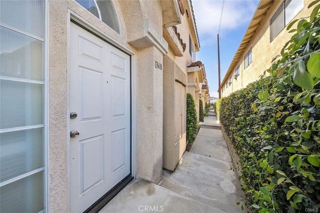 134 N Atlantic B, Alhambra, CA 91801