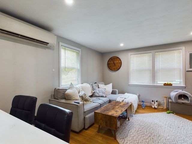 3 Sagamore 1R, Quincy, MA 02171