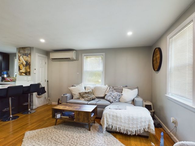 3 Sagamore 1R, Quincy, MA 02171