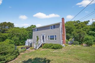181 Head Of The Bay Rd, Bourne, MA 02532