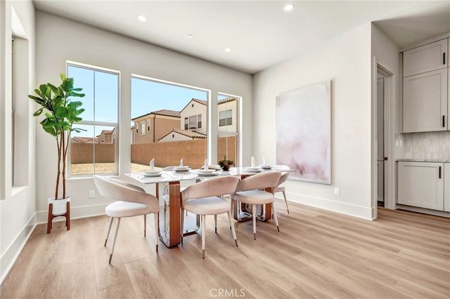 204 Alora, Irvine, CA 92618