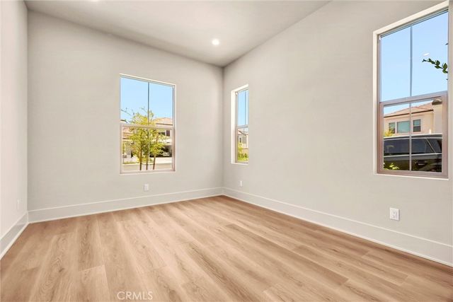 204 Alora, Irvine, CA 92618