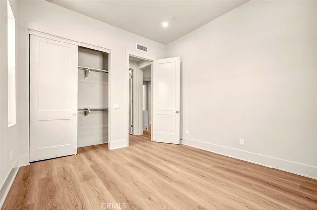 204 Alora, Irvine, CA 92618
