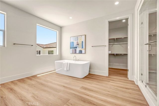 204 Alora, Irvine, CA 92618