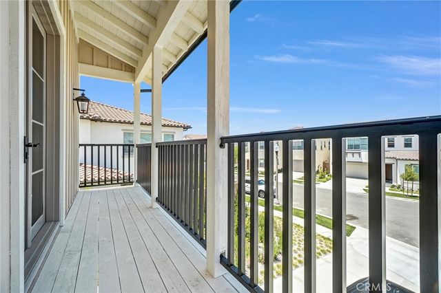 204 Alora, Irvine, CA 92618