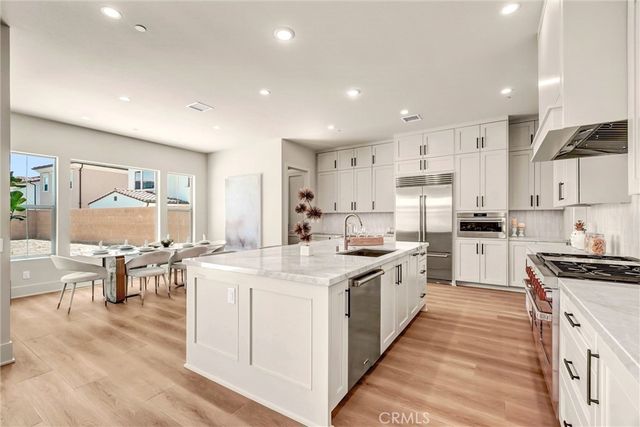 204 Alora, Irvine, CA 92618