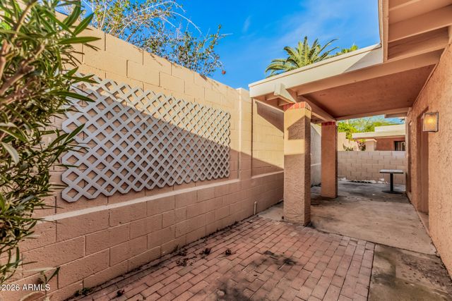 1010 E BECKER Lane, Phoenix, AZ 85020