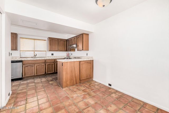 1010 E BECKER Lane, Phoenix, AZ 85020