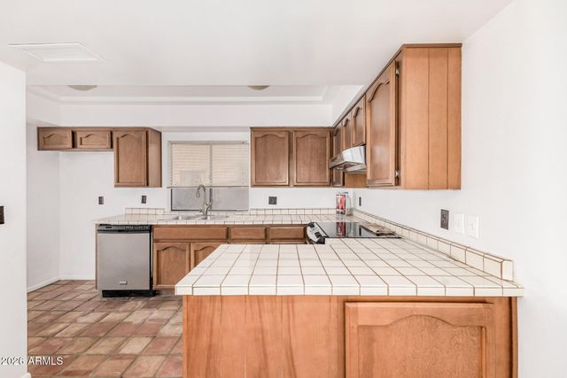 1010 E BECKER Lane, Phoenix, AZ 85020