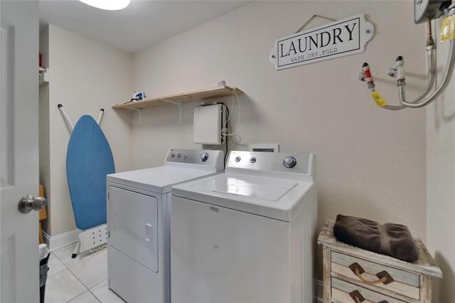 9118 BRUNSWICK LANE, Tampa, FL 33615