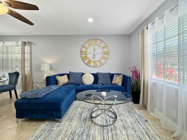 2004 SW Natura Boulevard D, Deerfield Beach, FL 33441