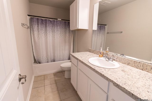 8114 Kelsey Ln, Iowa, LA 70647