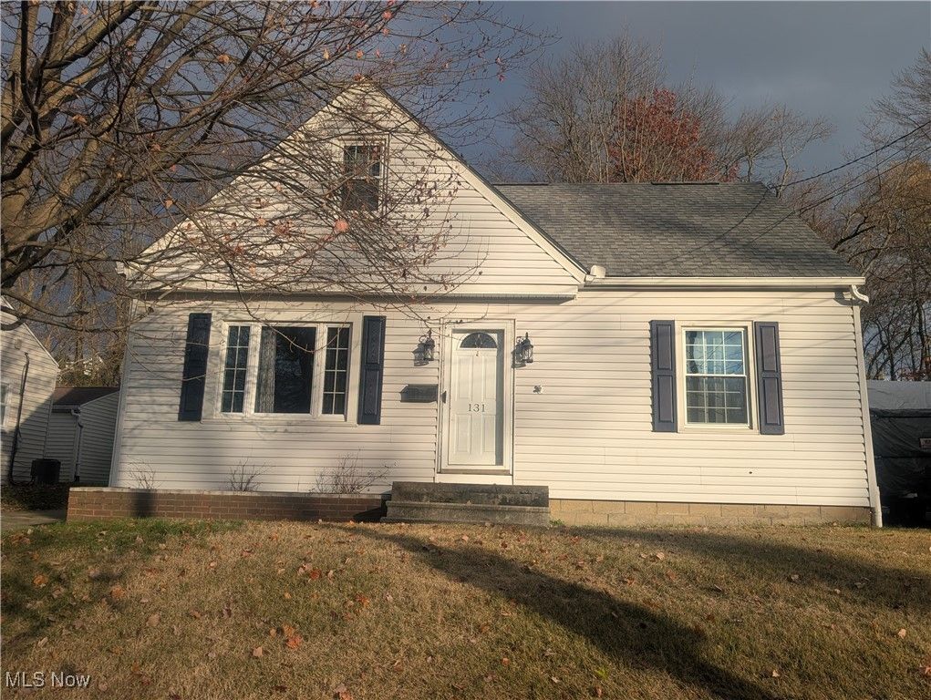 131 Emmons, Akron, OH 44312