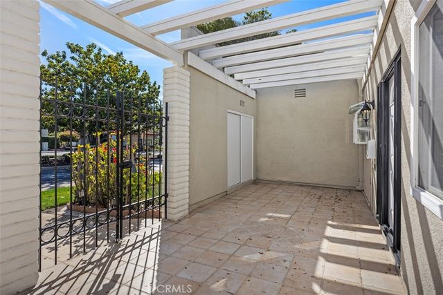 2005 Via Mariposa W B, Laguna Woods, CA 92637