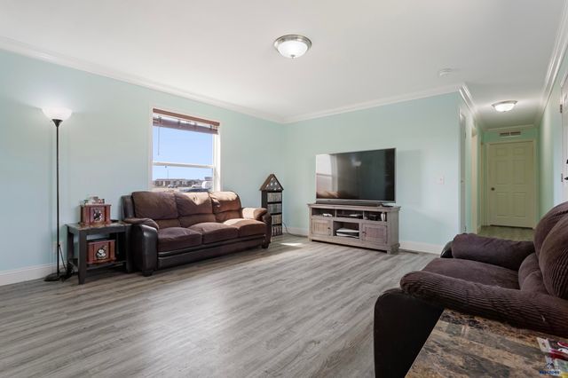 1013 BENNINGTON DR, Box Elder, SD 57719