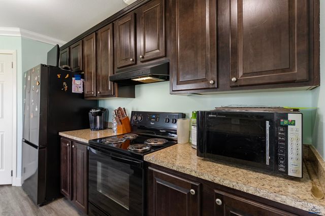 1013 BENNINGTON DR, Box Elder, SD 57719