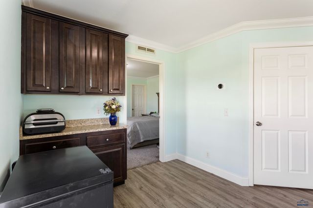 1013 BENNINGTON DR, Box Elder, SD 57719