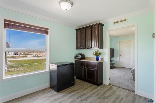 1013 BENNINGTON DR, Box Elder, SD 57719