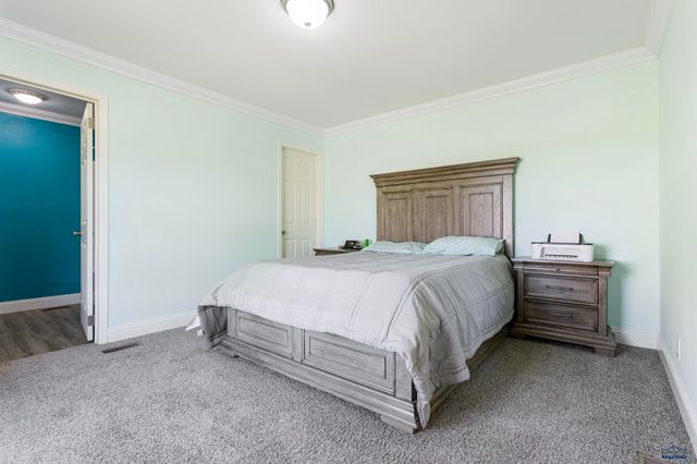 1013 BENNINGTON DR, Box Elder, SD 57719