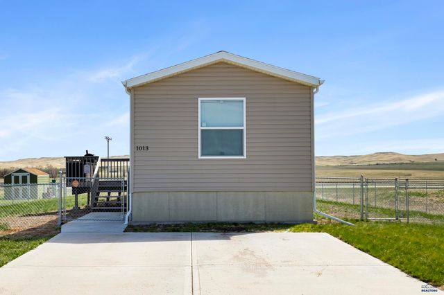1013 BENNINGTON DR, Box Elder, SD 57719
