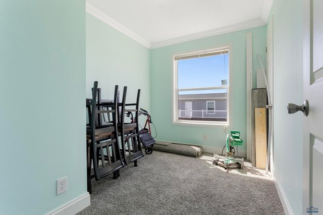 1013 BENNINGTON DR, Box Elder, SD 57719