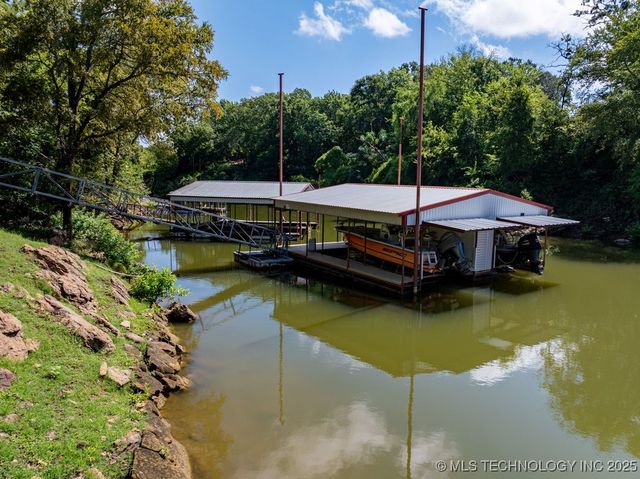 429 N Sandpoint Road, Mead, OK 73449