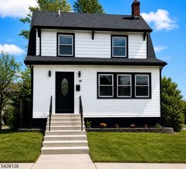 16 Winfield St, West Orange Twp., NJ 07052