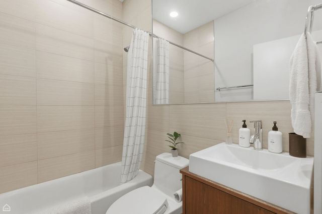 2818 W Chicago Avenue 3, Chicago, IL 60622