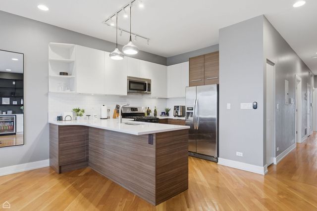 2818 W Chicago Avenue 3, Chicago, IL 60622