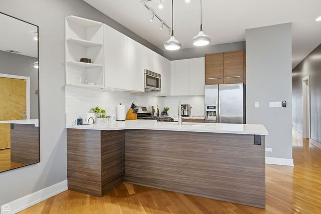 2818 W Chicago Avenue 3, Chicago, IL 60622