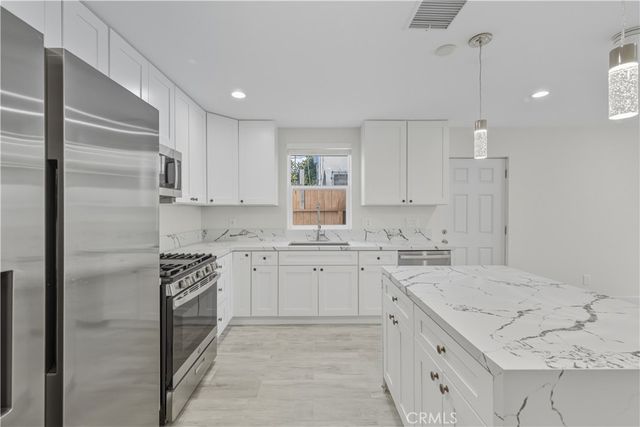 1916 Cedar Avenue A, Long Beach, CA 90806