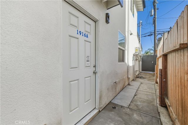 1916 Cedar Avenue A, Long Beach, CA 90806