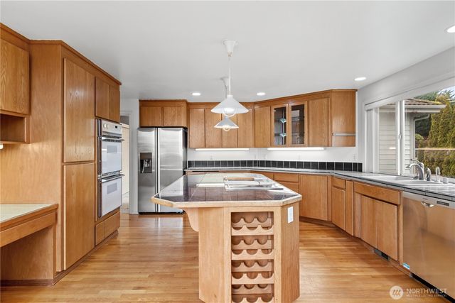 515 63rd Avenue Ct NE, Tacoma, WA 98422