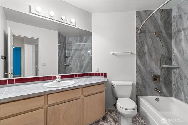 515 63rd Avenue Ct NE, Tacoma, WA 98422