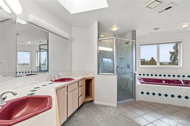 515 63rd Avenue Ct NE, Tacoma, WA 98422