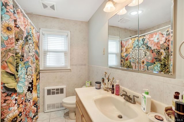 35 Gibson Boulevard, Valley Stream, NY 11581