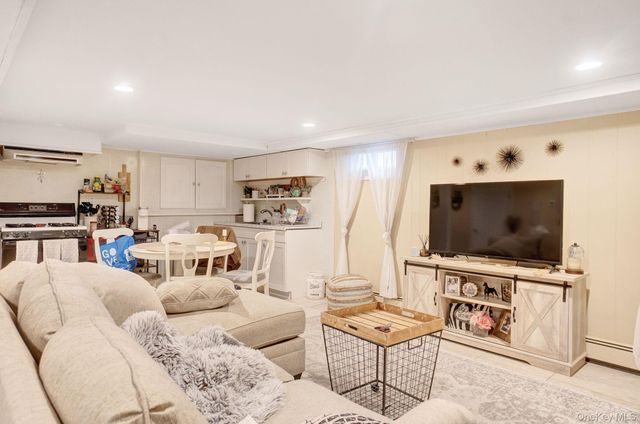 35 Gibson Boulevard, Valley Stream, NY 11581