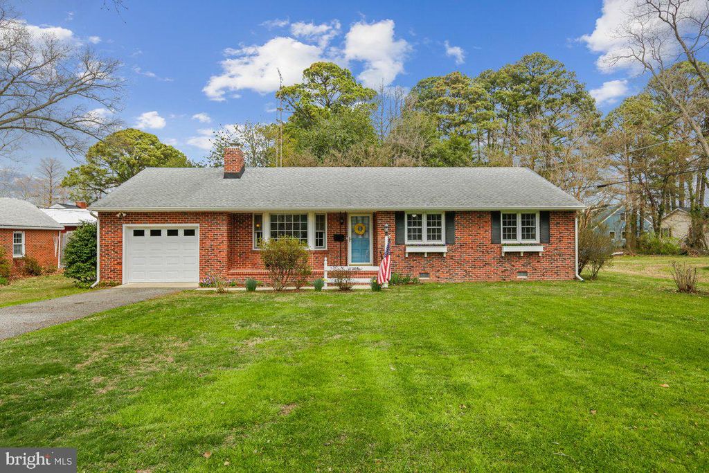 1205 HAMBROOKS BLVD, Cambridge, MD 21613