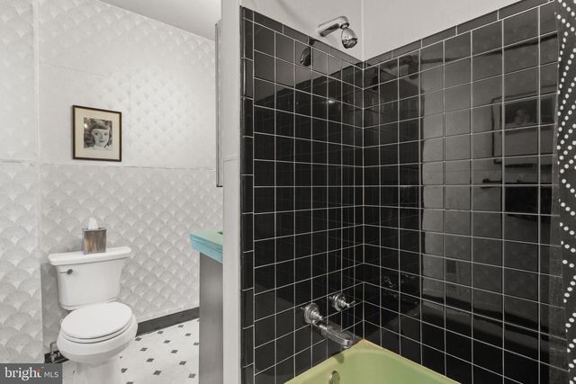 2219 RITTENHOUSE SQ, Philadelphia, PA 19103
