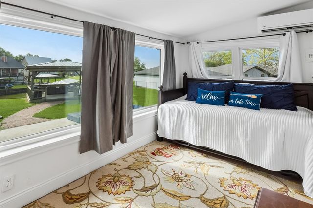 220 Teal Circle, Livingston, TX 77351