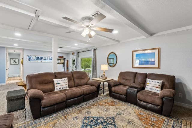 220 Teal Circle, Livingston, TX 77351