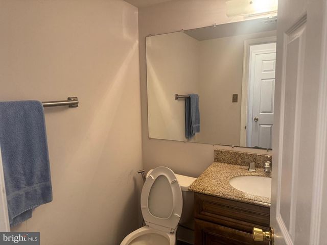 32 EATON CT, Newtown, PA 18940