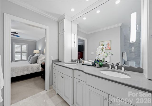 4026 Sharon View Road, Charlotte, NC 28226