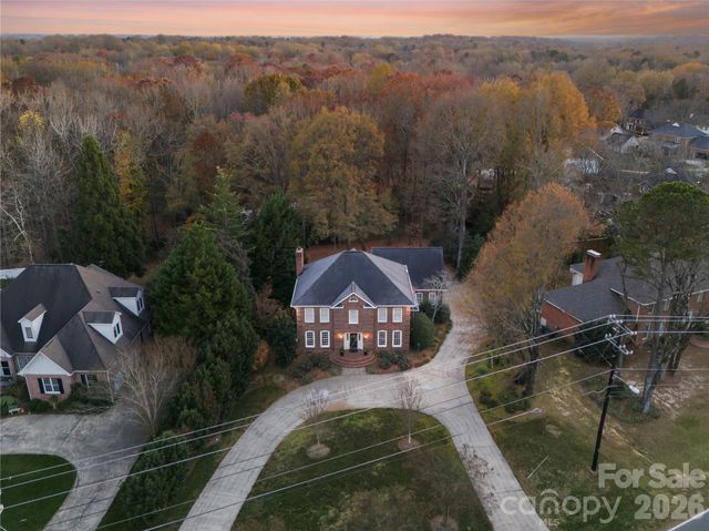 4026 Sharon View Road, Charlotte, NC 28226