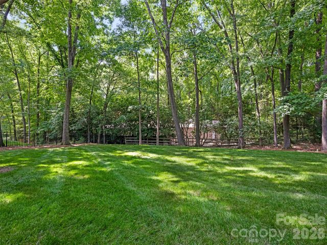4026 Sharon View Road, Charlotte, NC 28226