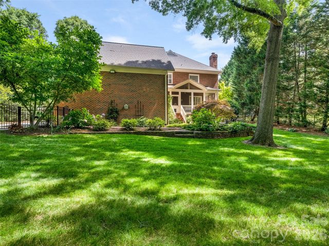 4026 Sharon View Road, Charlotte, NC 28226