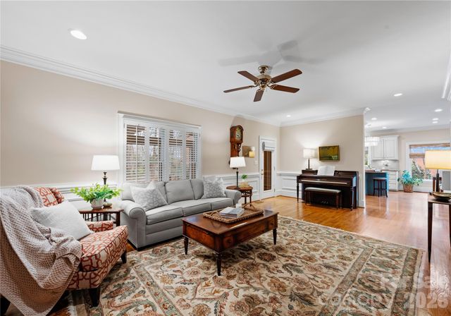 4026 Sharon View Road, Charlotte, NC 28226