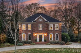 4026 Sharon View Road, Charlotte, NC 28226
